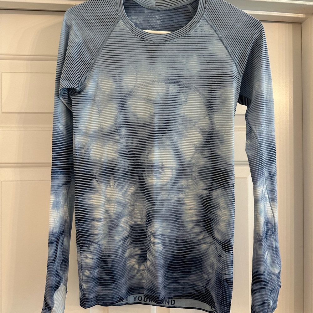 lululemon athletica Blue Tie-Dye Long Sleeve Top